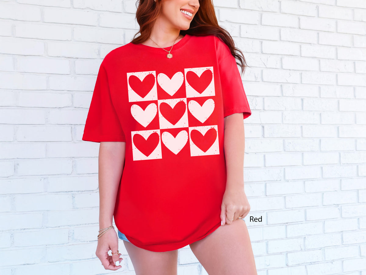 Checkered Heart Vintage Valentine Graphic T-Shirt