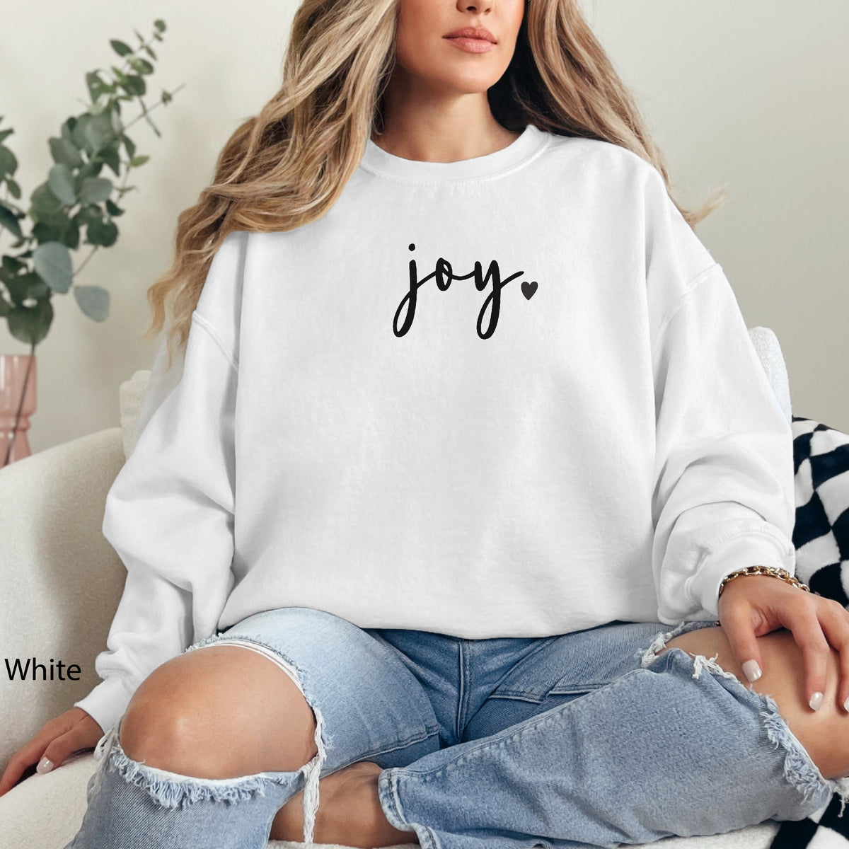 Joy Heart Sweatshirt + Minimalist Cursive Graphic Oversized Pullover